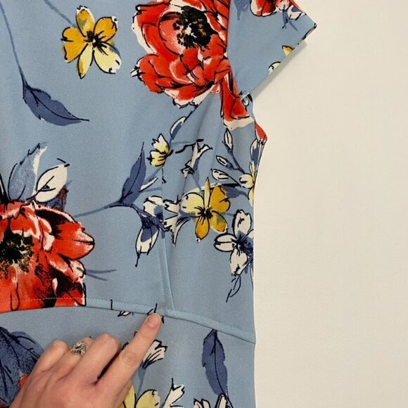 VINCE CAMUTO Floral Fit and Flare Cap Sleeve Dress Blue Red Mini Party Wedding 4 - Picture 7 of 16